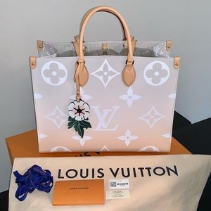 **SOLD** Louis Vuitton Onthego Gm Bythepool Brume Mist